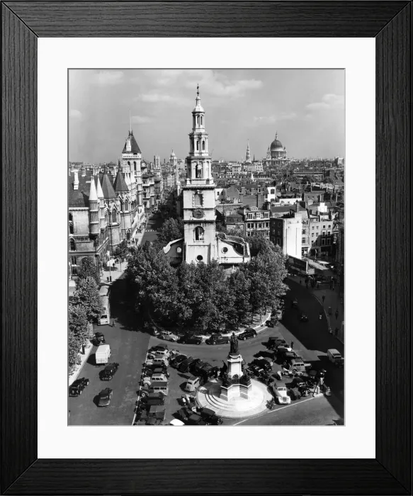 Framed Print : St. Clement Danes Church design by Sir Christopher Wren Framed Print : St. Clement Danes Church design by Sir Christopher Wren