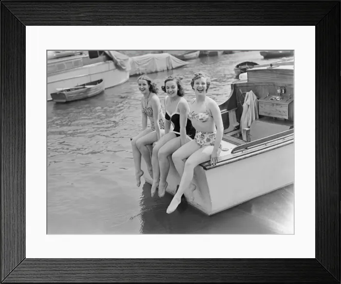 Framed Print : Barbara Pearce, Tamara Kirova, and Eleanor Fazan on River Thames. 1950 024416 / 7 Framed Print : Barbara Pearce, Tamara Kirova, and Eleanor Fazan on River Thames. 1950 024416 / 7