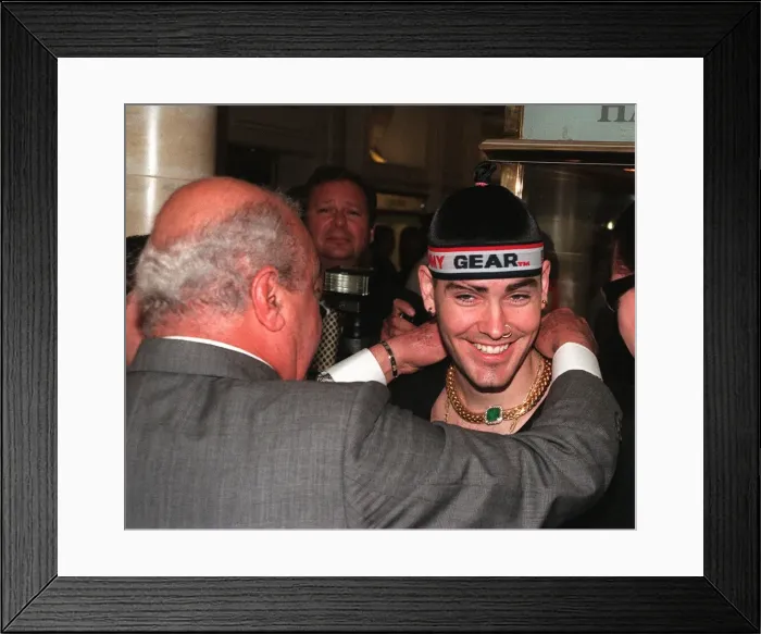 Framed Print : Mohamed Al Fayed and Boyzone opening Harrods sale 1998 Al Fayed puts