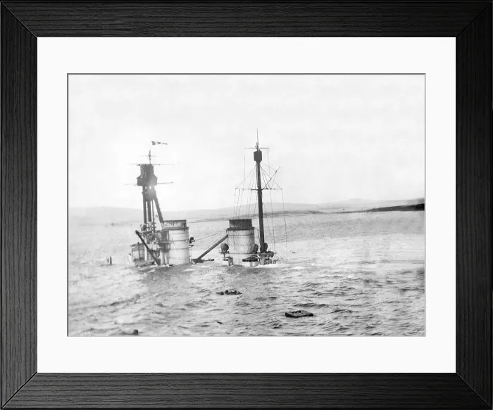 Framed Print : Scuttled German fleet sinks into sea at scapa Flow WWI in Scotland Framed Print : Scuttled German fleet sinks into sea at scapa Flow WWI in Scotland