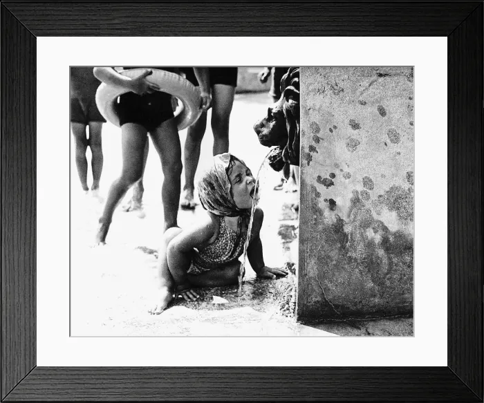 Framed Print : Children at swimming pools - Finchley August 1937 Framed Print : Children at swimming pools - Finchley August 1937