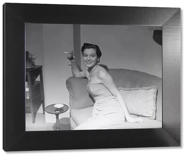 Photographer Heanly Jean Lodge Actress 17  /  2  /  1952 C822  /  1