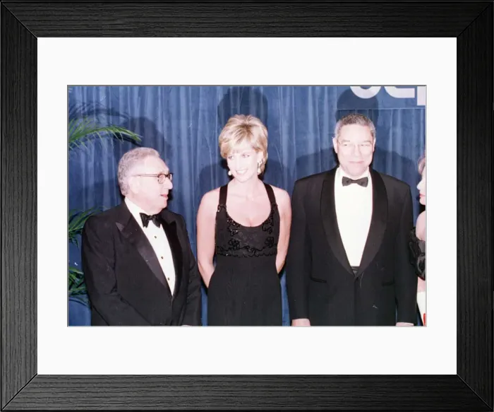 Framed Print : Diana, Princess of Wales accompanied by former US Secretary of State Henry Kissinger