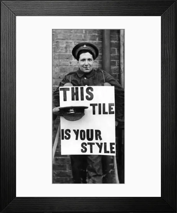 Framed Print : Wounded soldiers recruiting on the streets of London. July 1915 Framed Print : Wounded soldiers recruiting on the streets of London. July 1915