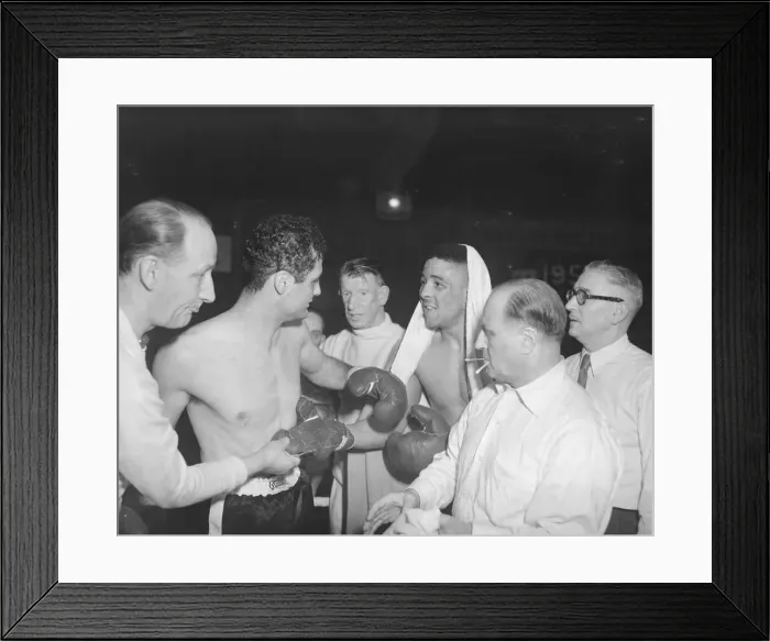 Framed Print : Boxing Randolph Turpin beats Billy Brown 16  /  4  /  1951 Ellman