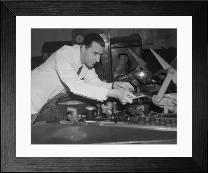 Framed Print : Ralph Edwards Motorist DM 1 / 1 / 1952 B6083 / 2 Framed Print : Ralph Edwards Motorist DM 1 / 1 / 1952 B6083 / 2