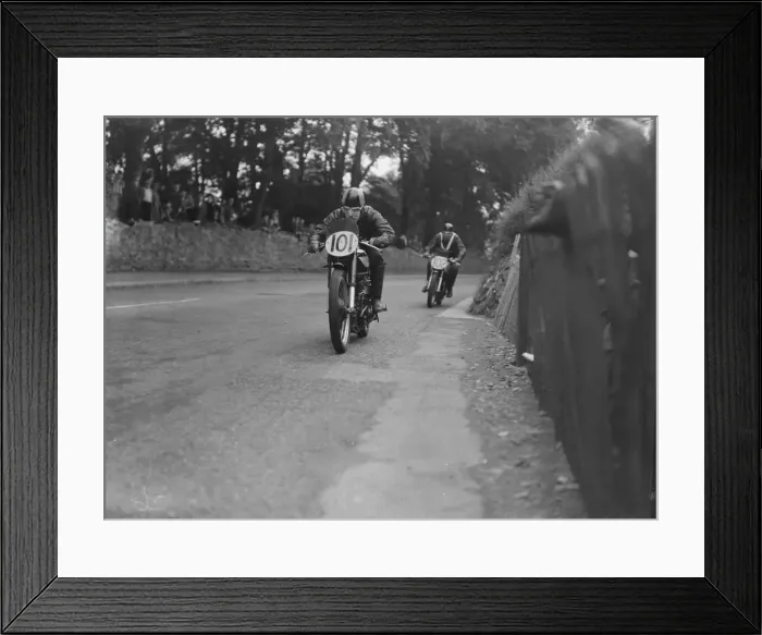 Framed Print : Manx Junior Grand Prix Isle of Man 1951 R H Rudge 12 / 9 / 1951 B4572 / 9 Framed Print : Manx Junior Grand Prix Isle of Man 1951 R H Rudge 12 / 9 / 1951 B4572 / 9