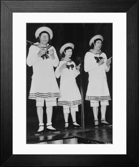 Framed Print : Late Sid Field Charity Show Danny Kaye, Vivien Leigh, Laurence Oliver