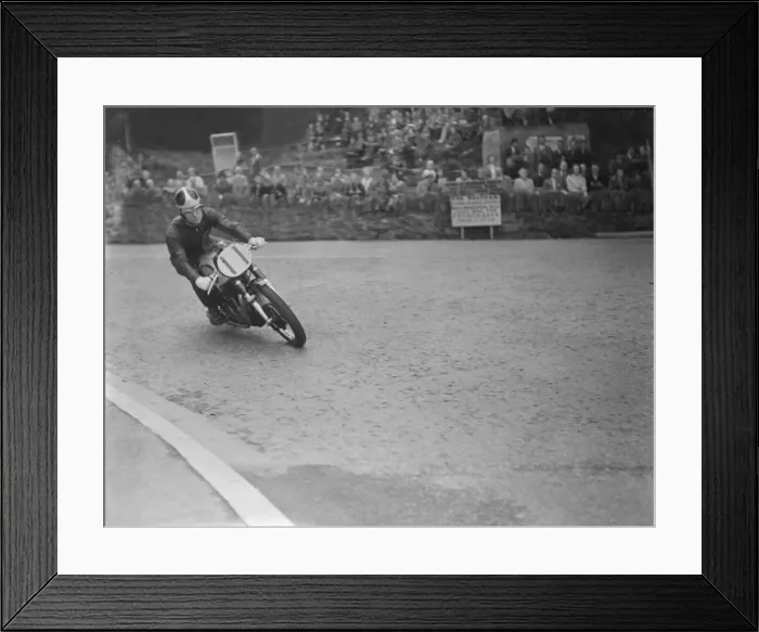 Framed Print : Manx Grand Prix Isle of Man D L Bennett in Junior M. G. P Framed Print : Manx Grand Prix Isle of Man D L Bennett in Junior M. G. P