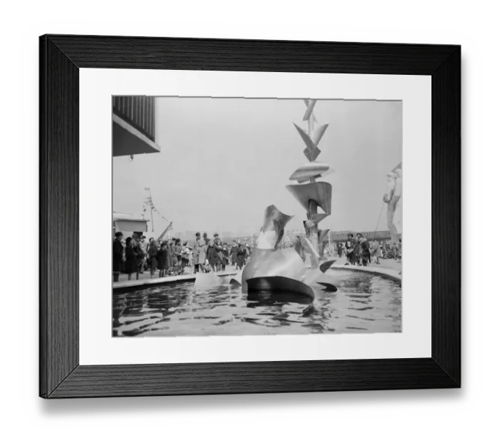 Framed Print : Festival of Britain 1951 Around the fountain South Bank 11 / 5 / 1951 Framed Print : Festival of Britain 1951 Around the fountain South Bank 11 / 5 / 1951