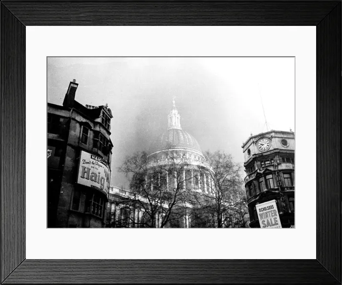 Framed Print : St Pauls Cathedral London during the Blitz, 29th December 1940 WW2 Framed Print : St Pauls Cathedral London during the Blitz, 29th December 1940 WW2