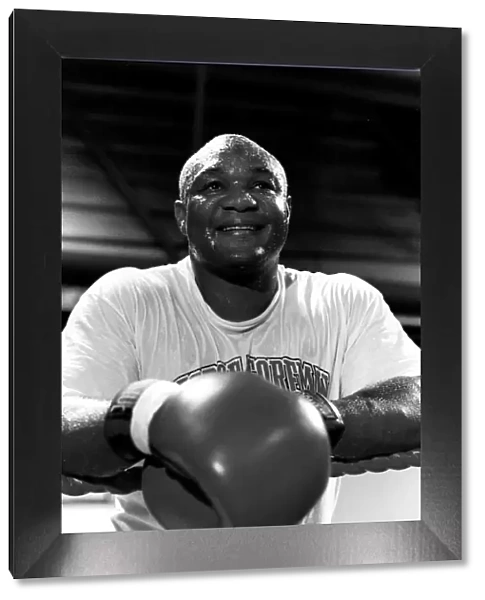 George Foreman Boxer In ring Leaning on ropes Dbase