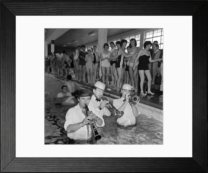 Framed Print : Acker Bilk (Black Hat) Jazz Musician. 1961 Framed Print : Acker Bilk (Black Hat) Jazz Musician. 1961