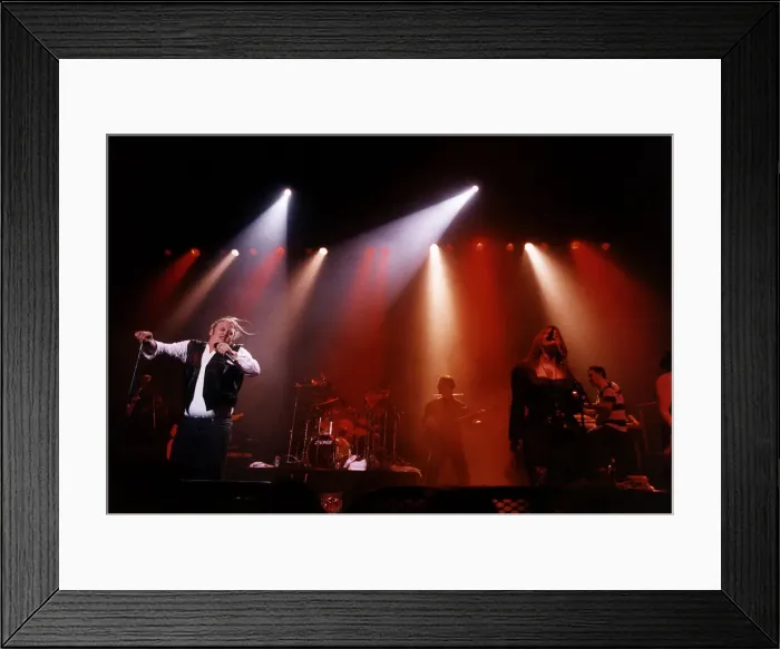 Framed Print : Films The Commitments starring actor and lead singer Andrew Strong A©Mirrorpix