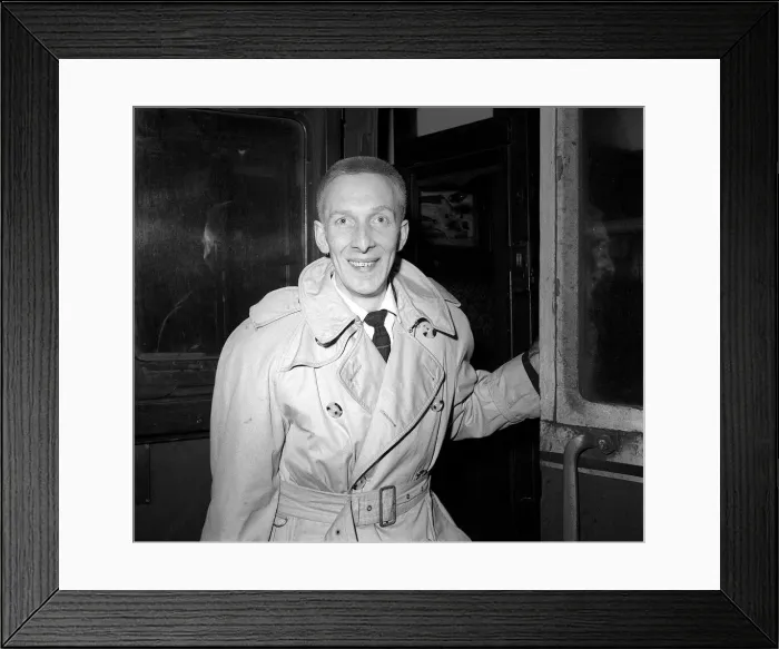 Framed Print : Phil Seaman jazz drummer Feb 1957, on his arrival at Waterloo from Southampton he was