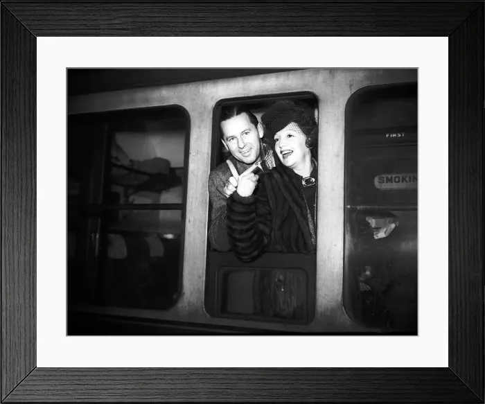 Framed Print : Bebe Daniels and Ben Lyon on the train. Bebe Daniels has been described as one of Framed Print : Bebe Daniels and Ben Lyon on the train. Bebe Daniels has been described as one of