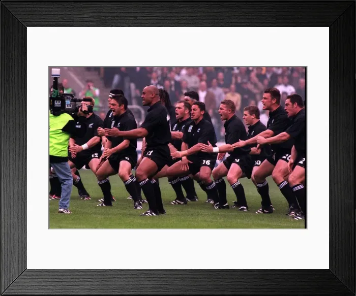 Framed Print : Jonah Lomu October 1999 and team mates the Kiwis do the Hakka Framed Print : Jonah Lomu October 1999 and team mates the Kiwis do the Hakka