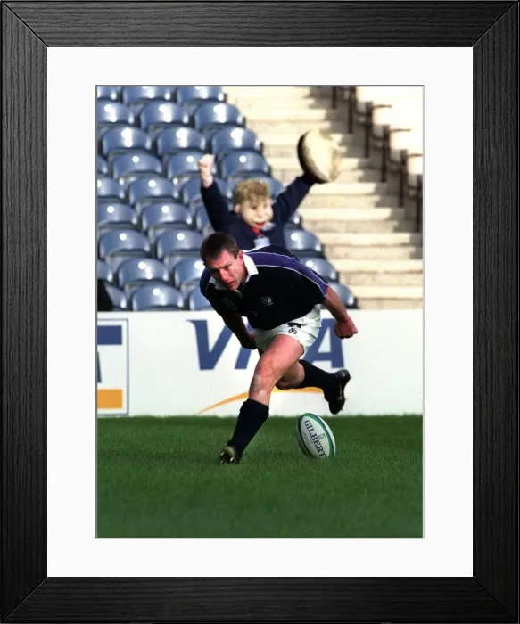 Framed Print : Gary Armstrong of Scotland scoring a try October 1999 against Uruguay in rugby World Cup Framed Print : Gary Armstrong of Scotland scoring a try October 1999 against Uruguay in rugby World Cup