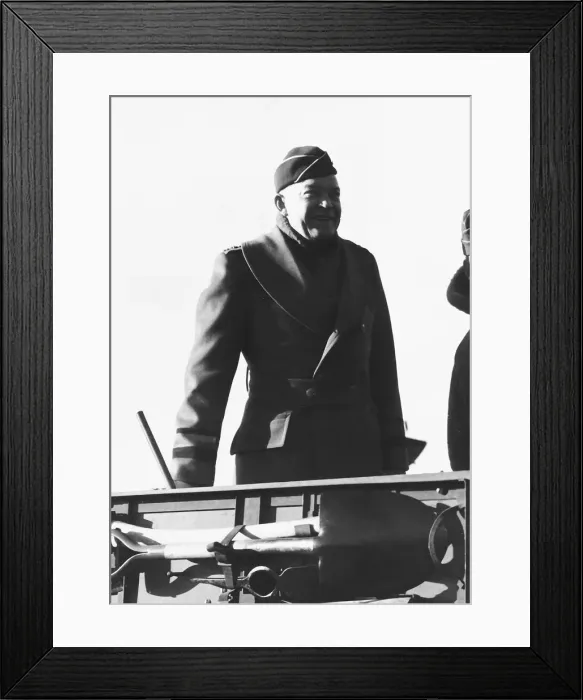 Framed Print : General Eisenhower watching manoeuvres 1944 Framed Print : General Eisenhower watching manoeuvres 1944