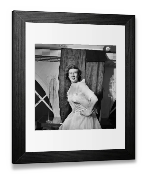 Framed Print : Robinson Crusoe'play starring Derek Roy & Roma Ricardo Framed Print : Robinson Crusoe'play starring Derek Roy & Roma Ricardo
