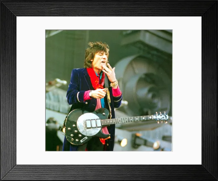 Framed Print : Ronnie Wood with the Rolling Stones in concert June 1999 at Murrayfield Stadium Framed Print : Ronnie Wood with the Rolling Stones in concert June 1999 at Murrayfield Stadium
