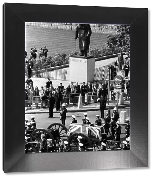 Earl Mountbatten Funeral, Sep 1979 The coffin is taken down the Mall