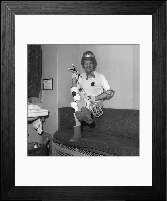 Framed Print : Terry Thomas 1952 In costume at the Palladium Gap toothed, dark haired Framed Print : Terry Thomas 1952 In costume at the Palladium Gap toothed, dark haired