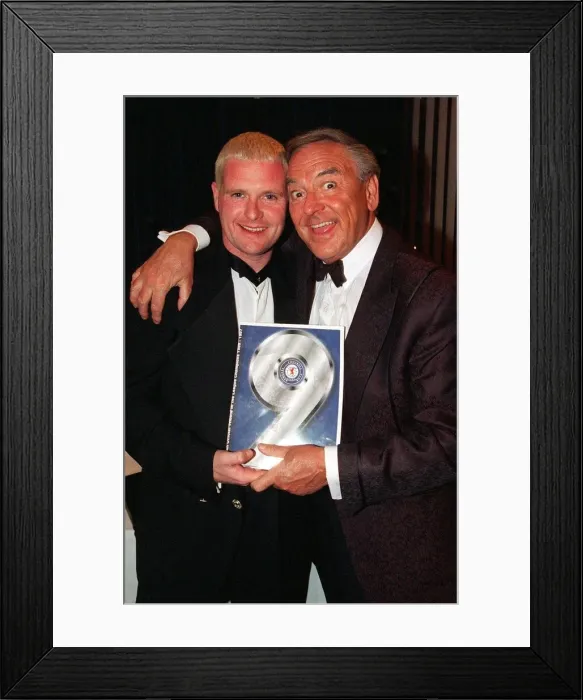 Framed Print : Paul Gascoigne Gazza Rangers FC and Bob Monkhouse check out the Nine in a Row book