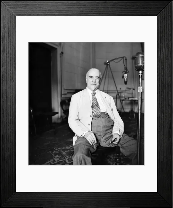 Framed Print : Conductor Sir Thomas Beecham. June 1950 O24826-001