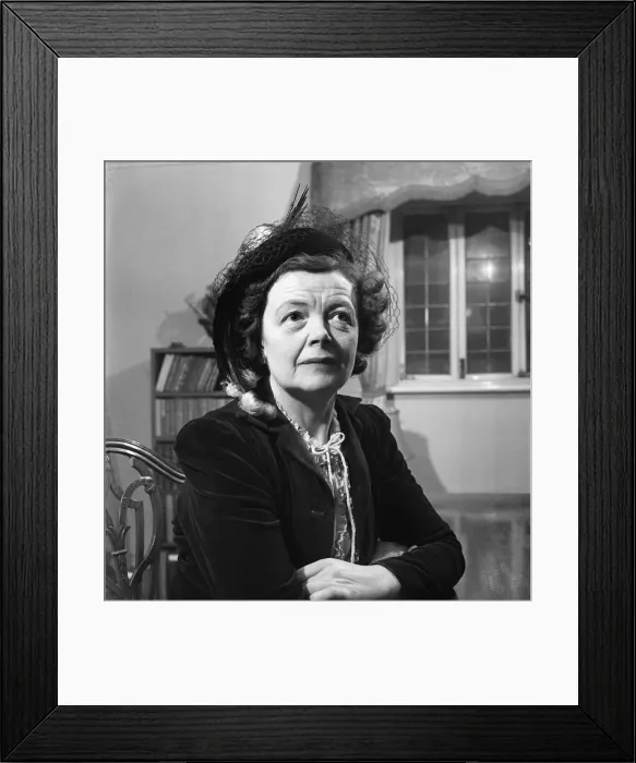 Framed Print : Miss Megan Lloyd George, daughter of David Lloyd George (Prime Minister, 1916-1922 Framed Print : Miss Megan Lloyd George, daughter of David Lloyd George (Prime Minister, 1916-1922