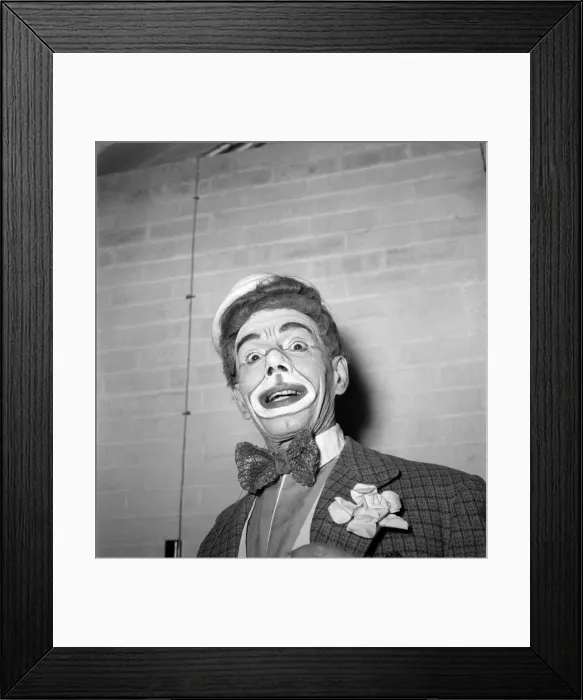 Framed Print : Clown. December 1948 O16187-001 Framed Print : Clown. December 1948 O16187-001