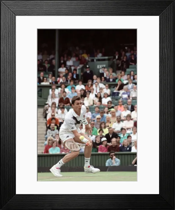 Framed Print : All England Lawn Tennis Championships at Wimbledon. Mens Singles Third Round match