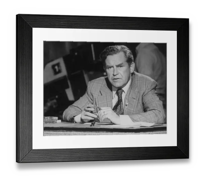 Framed Print : Magnus Magnusson, presenter of Mastermind. 30th September 1976 Framed Print : Magnus Magnusson, presenter of Mastermind. 30th September 1976
