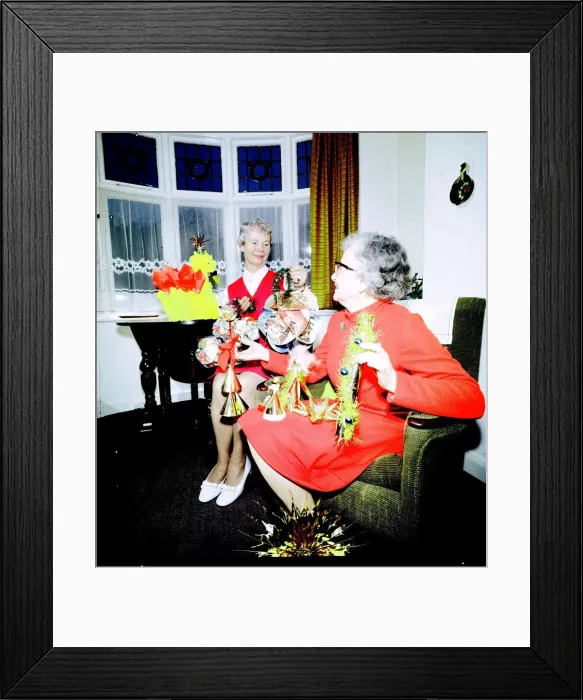 Framed Print : Christmas wrappings and gifts. 15th November 1974 Framed Print : Christmas wrappings and gifts. 15th November 1974