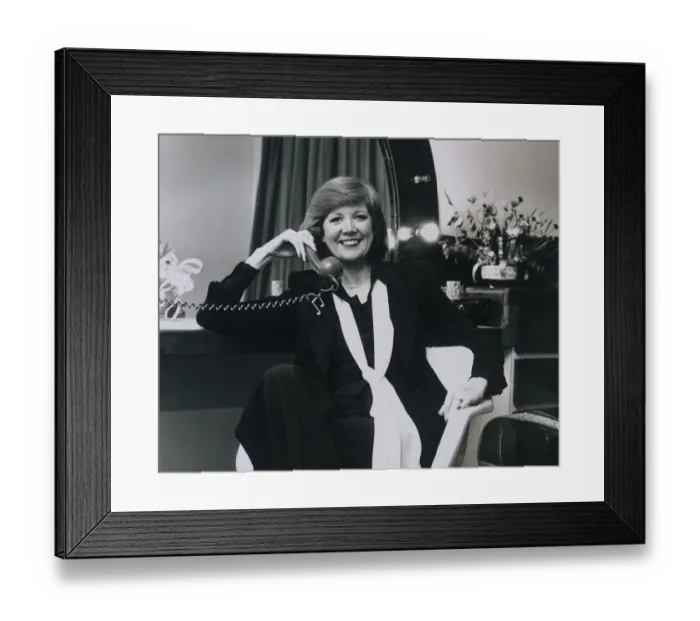 Framed Print : Cilla Black in her dressing room before her performance at the Coventry Theatre in Framed Print : Cilla Black in her dressing room before her performance at the Coventry Theatre in