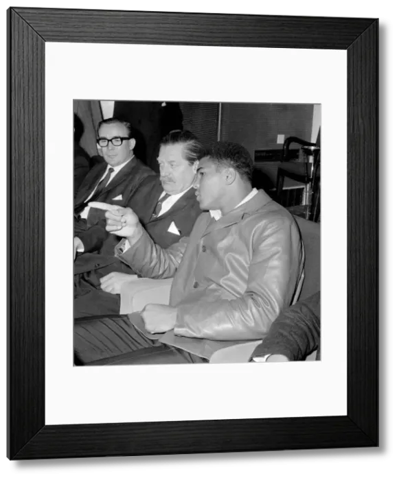 Framed Print : Cassius Clay World Heavyweight Boxing Champion May 1966 talks with Daily Mirror Framed Print : Cassius Clay World Heavyweight Boxing Champion May 1966 talks with Daily Mirror