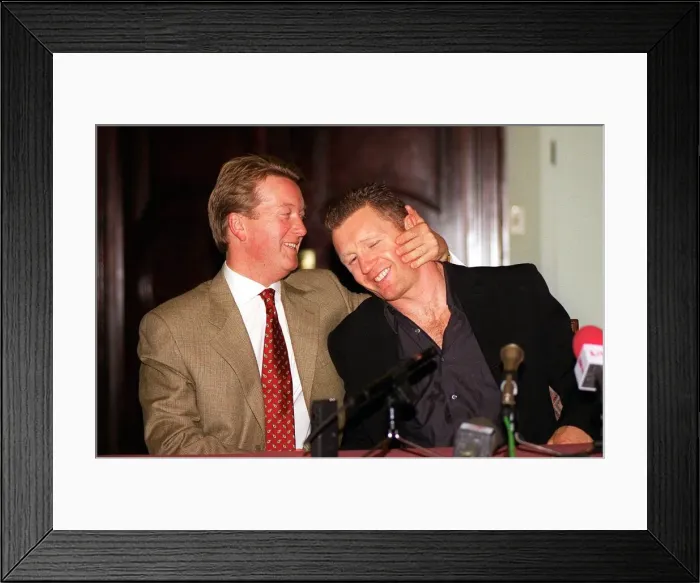 Framed Print : Steve Collins WBO Champion after announcing retirement with Frank Warren in London Framed Print : Steve Collins WBO Champion after announcing retirement with Frank Warren in London