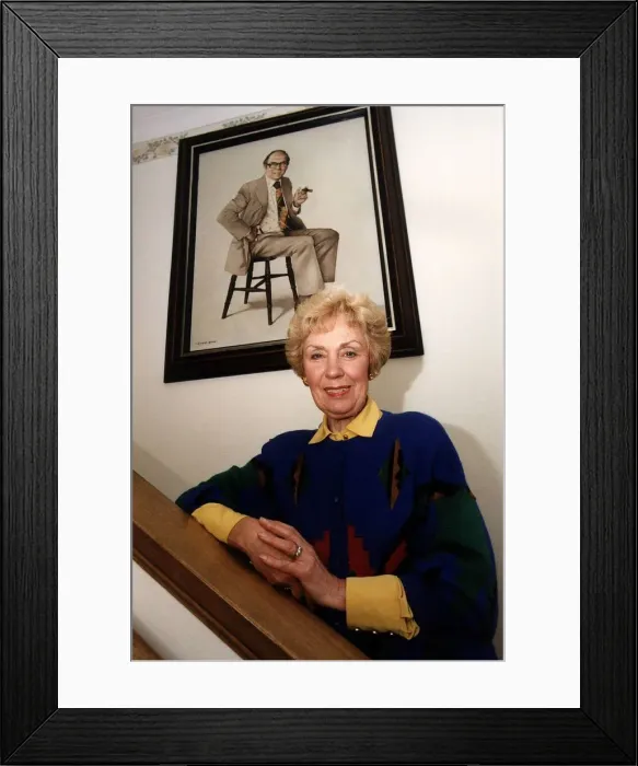 Framed Print : Joan Morecambe Wife of Comedian Eric Morecambe Morecambe and Wise Framed Print : Joan Morecambe Wife of Comedian Eric Morecambe Morecambe and Wise