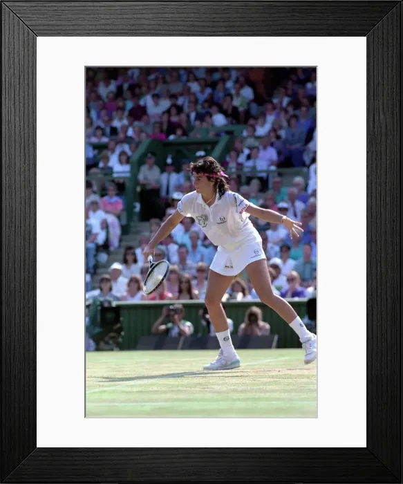 Framed Print : Wimbledon. Gabriella Sabatini v. Jennifer Capriati. July 1991 91-4353-104 Framed Print : Wimbledon. Gabriella Sabatini v. Jennifer Capriati. July 1991 91-4353-104