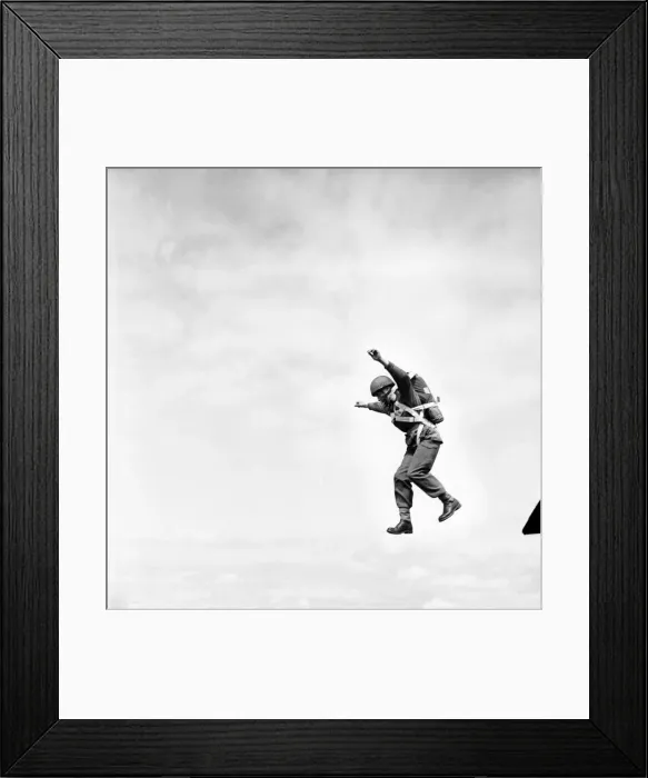 Framed Print : Ex Parachutist of the Teritonal Army jumps from a balloon at 800 feet above Ely Framed Print : Ex Parachutist of the Teritonal Army jumps from a balloon at 800 feet above Ely