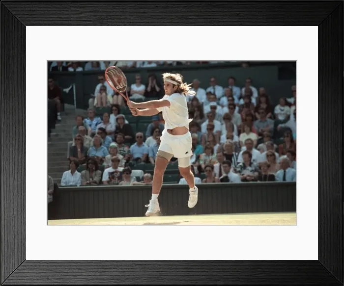 Framed Print : Wimbledon. Andre Agassi v. David Wheaton. July 1991 91-4353-079