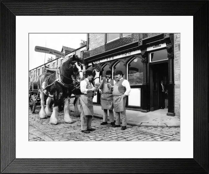 Framed Print : Draymen of yesteryear enjoy a pint outside The Sun Inn at Beamish Museum Framed Print : Draymen of yesteryear enjoy a pint outside The Sun Inn at Beamish Museum