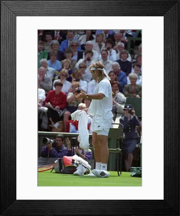 Framed Print : Wimbledon Tennis. Andre Agassi. June 1991 91-4091-163 Framed Print : Wimbledon Tennis. Andre Agassi. June 1991 91-4091-163