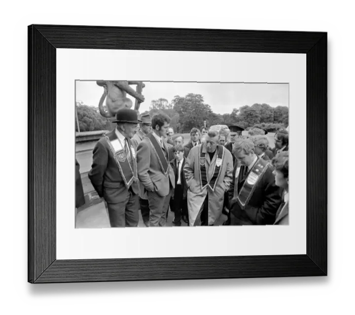 Framed Print : Northern Ireland August 1971. Ian Paisley and supporters march on Stormont
