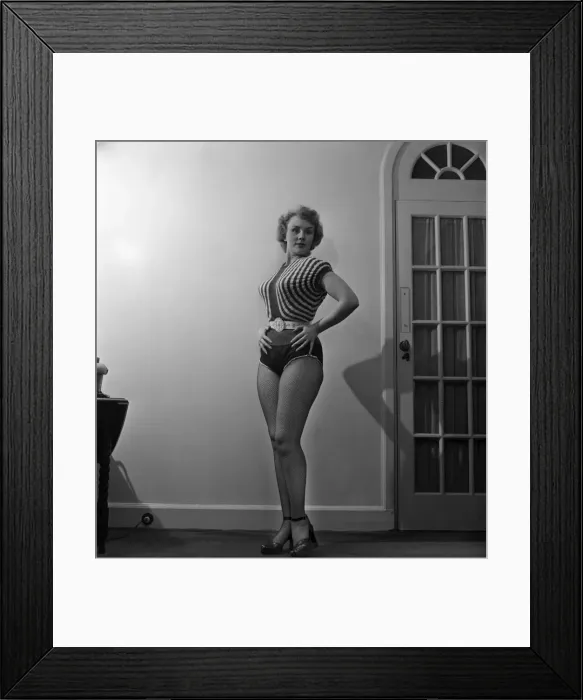 Framed Print : Actress Lisbeth seen here her working out. March 1952 C1581-002 Framed Print : Actress Lisbeth seen here her working out. March 1952 C1581-002