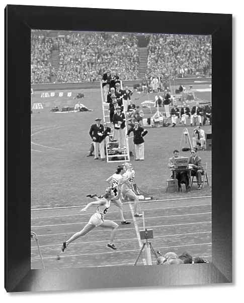 Olympic Games 1948 Finish of the 80 metres hurdles at Wembley Stadium - won by Fanny