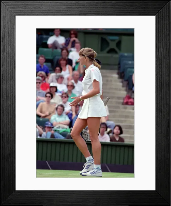 Framed Print : Wimbledon Tennis. Steffi Graf. July 1991 91-4197-116 Framed Print : Wimbledon Tennis. Steffi Graf. July 1991 91-4197-116