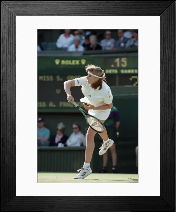 Framed Print : Wimbledon Tennis. Stefi Graff v Amy Frazier. July 1991 91-4184-023 Framed Print : Wimbledon Tennis. Stefi Graff v Amy Frazier. July 1991 91-4184-023
