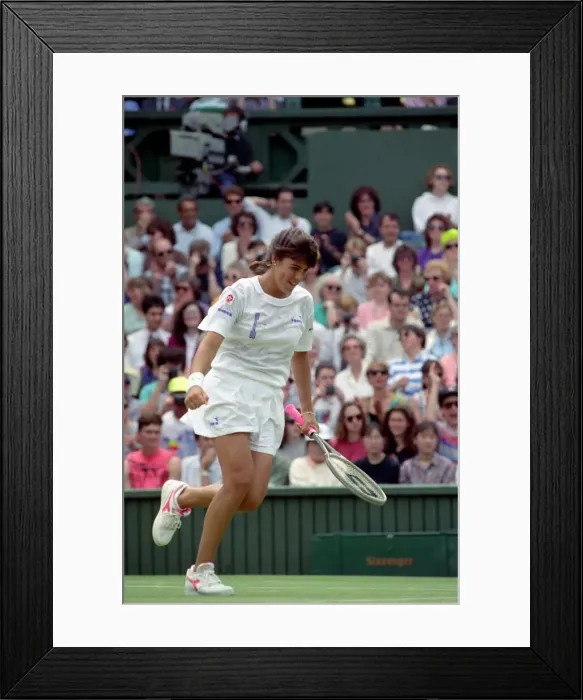 Framed Print : Wimbledon Tennis. J. Capriati Beats M. Navratilova. July 1991 91-4218-042 Framed Print : Wimbledon Tennis. J. Capriati Beats M. Navratilova. July 1991 91-4218-042