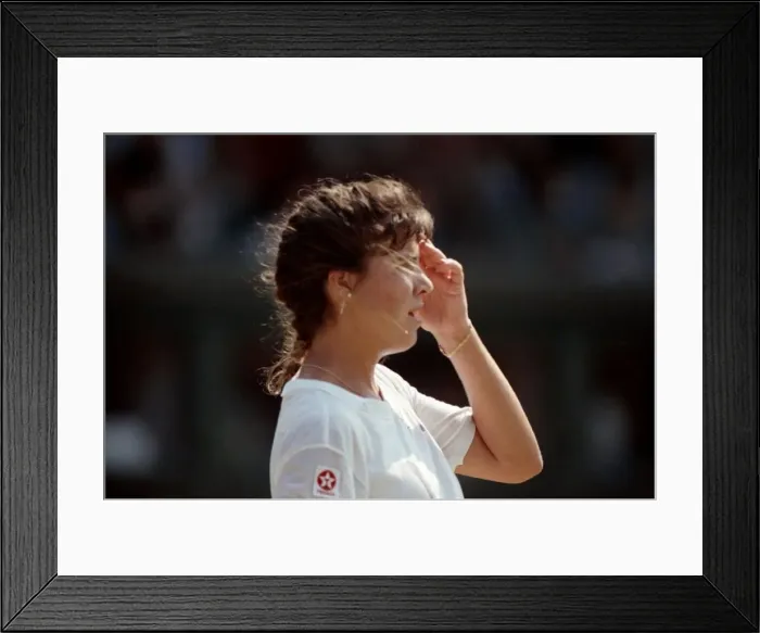 Framed Print : Wimbledon Tennis. Gabriella Sabatini v. Jennifer Capriati. July 1991 91-4261-036 Framed Print : Wimbledon Tennis. Gabriella Sabatini v. Jennifer Capriati. July 1991 91-4261-036
